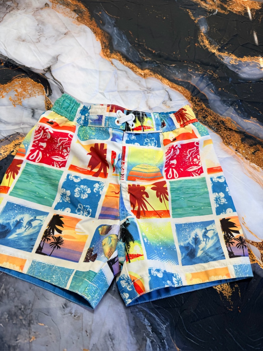 Circo shorts size 18M